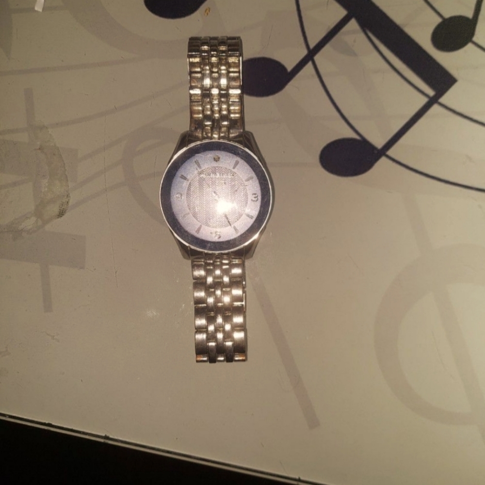 Van Huesen Watch